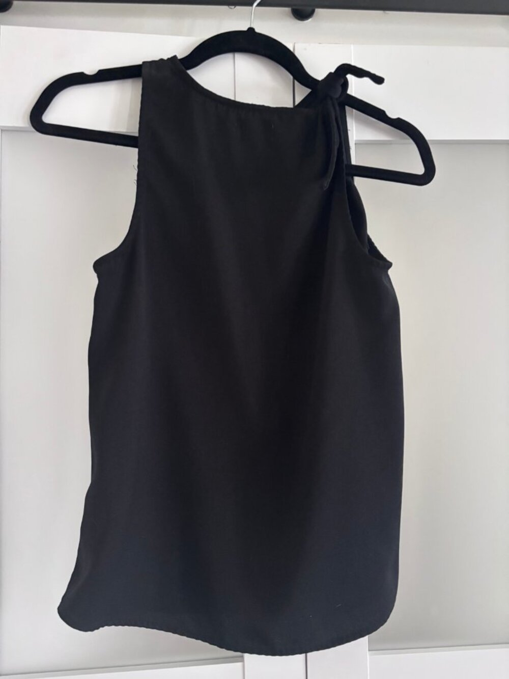 14th & Union Black Tie Shoulder Top XS